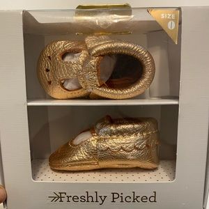 Freshly picked rose gold Mary Jane size 0 NB